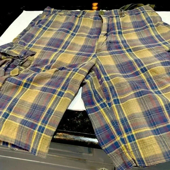 Trailer Madres Shorts, 34. Cool Dad, Eclectic Father, Ladcore, Gen Z, Queer Eye - Picture 1 of 8